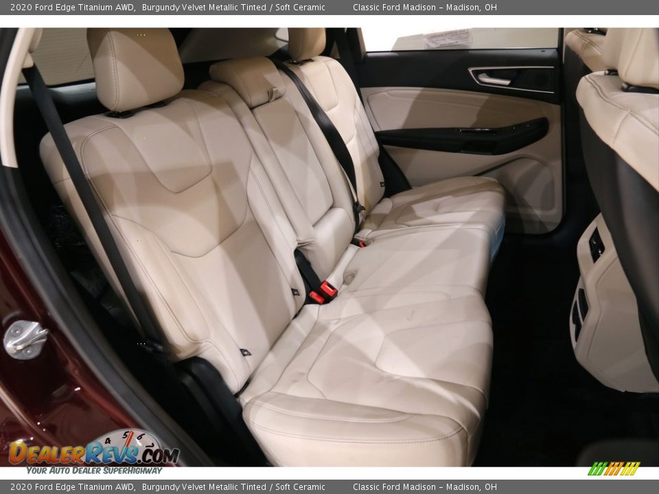 2020 Ford Edge Titanium AWD Burgundy Velvet Metallic Tinted / Soft Ceramic Photo #18