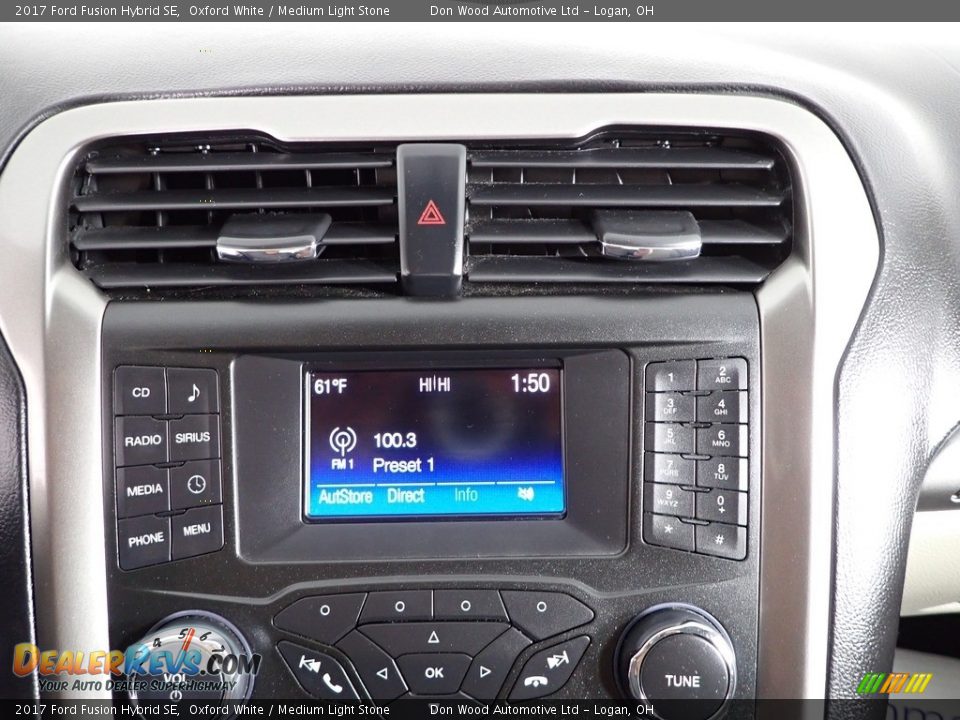 2017 Ford Fusion Hybrid SE Oxford White / Medium Light Stone Photo #23