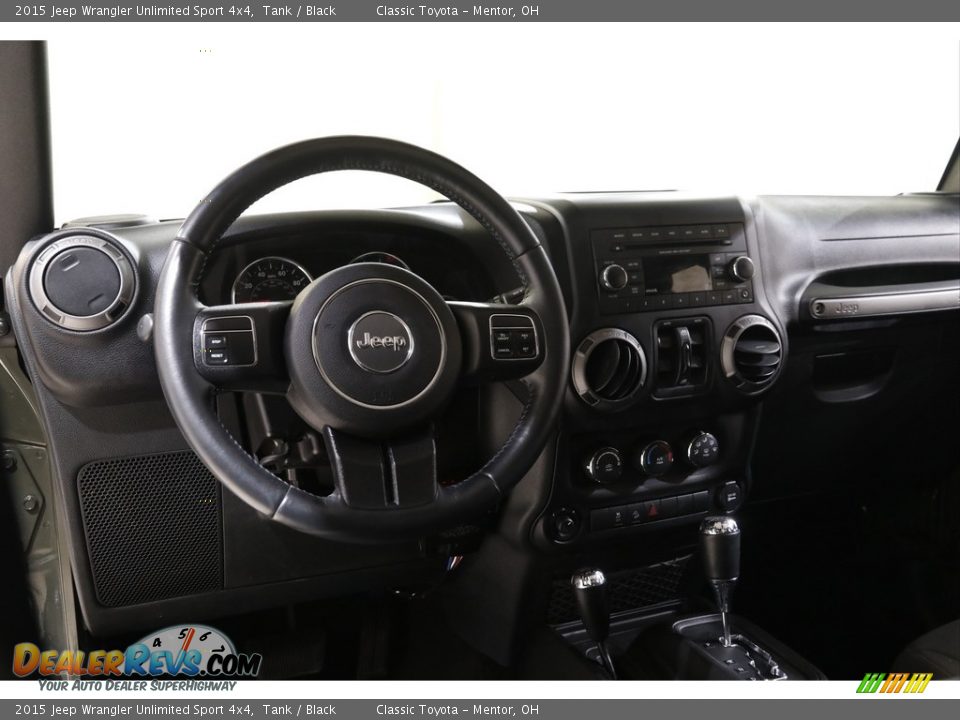 2015 Jeep Wrangler Unlimited Sport 4x4 Tank / Black Photo #6