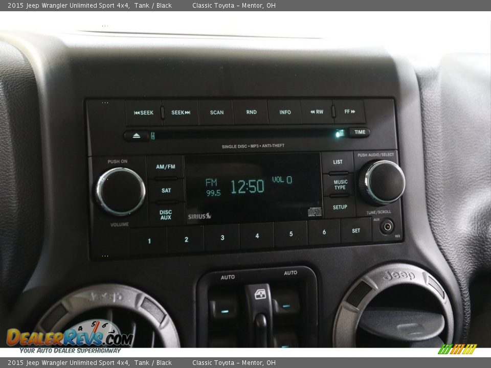 2015 Jeep Wrangler Unlimited Sport 4x4 Tank / Black Photo #10