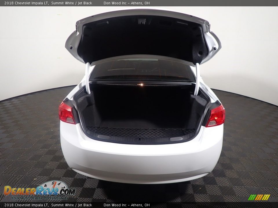 2018 Chevrolet Impala LT Summit White / Jet Black Photo #16