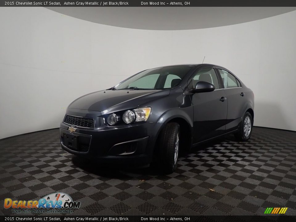 2015 Chevrolet Sonic LT Sedan Ashen Gray Metallic / Jet Black/Brick Photo #7