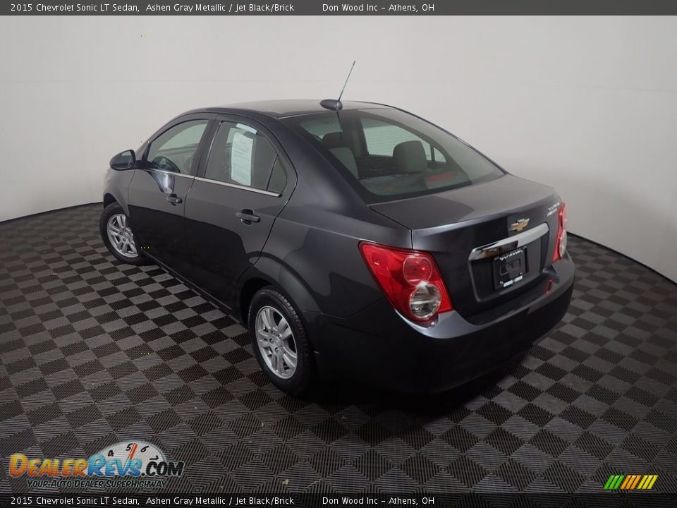 2015 Chevrolet Sonic LT Sedan Ashen Gray Metallic / Jet Black/Brick Photo #11