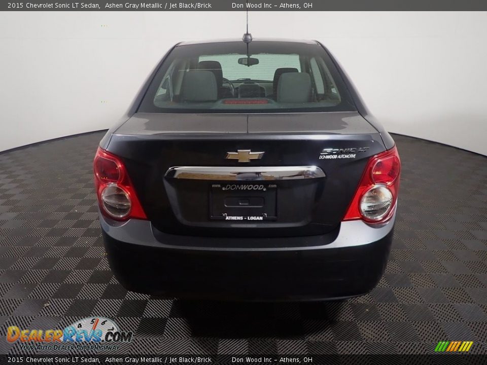 2015 Chevrolet Sonic LT Sedan Ashen Gray Metallic / Jet Black/Brick Photo #12