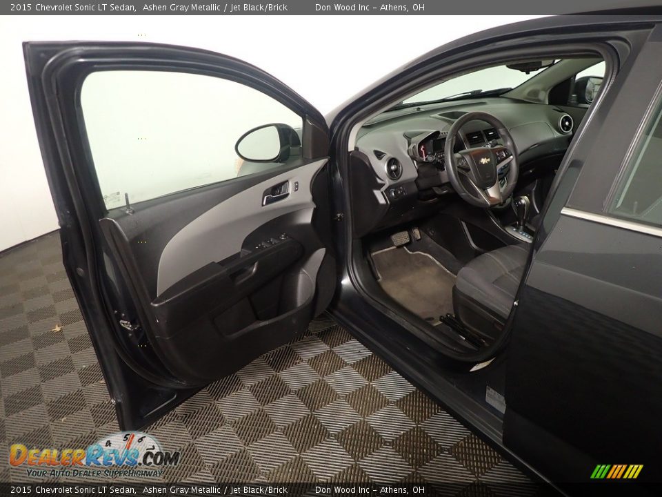 2015 Chevrolet Sonic LT Sedan Ashen Gray Metallic / Jet Black/Brick Photo #19