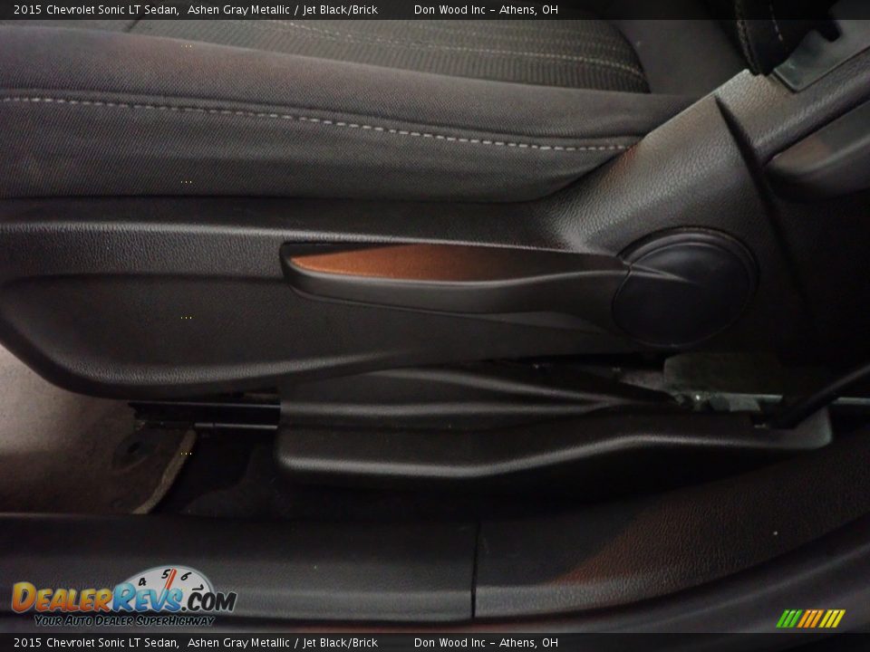 2015 Chevrolet Sonic LT Sedan Ashen Gray Metallic / Jet Black/Brick Photo #22
