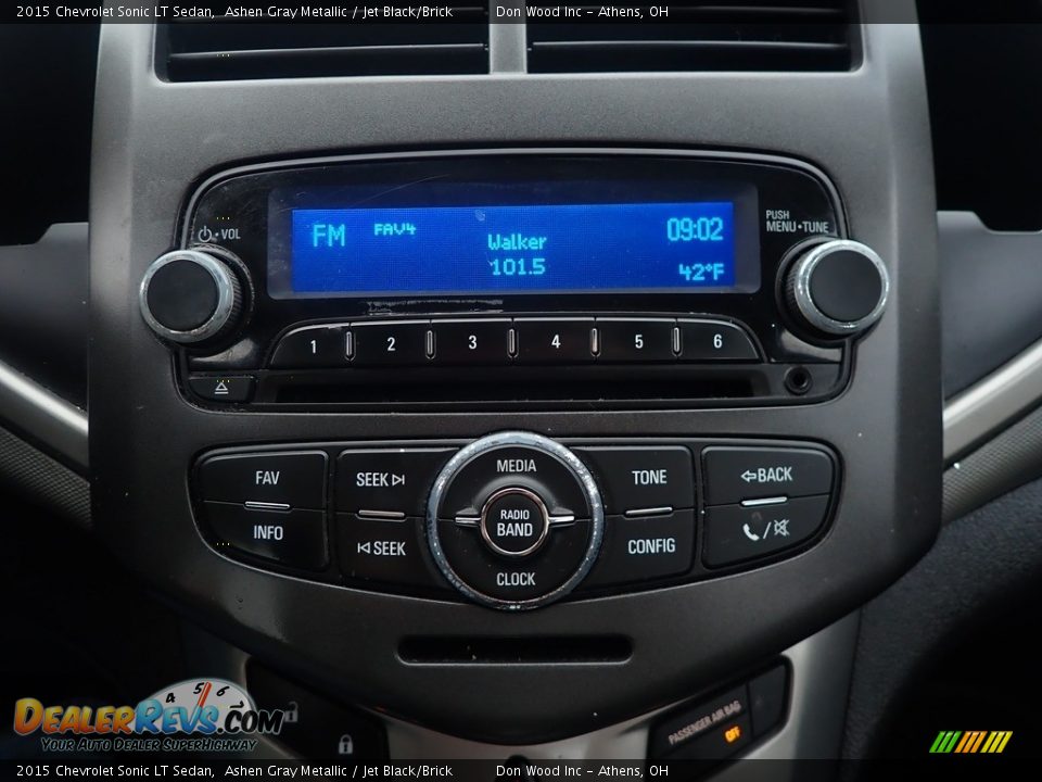 2015 Chevrolet Sonic LT Sedan Ashen Gray Metallic / Jet Black/Brick Photo #25