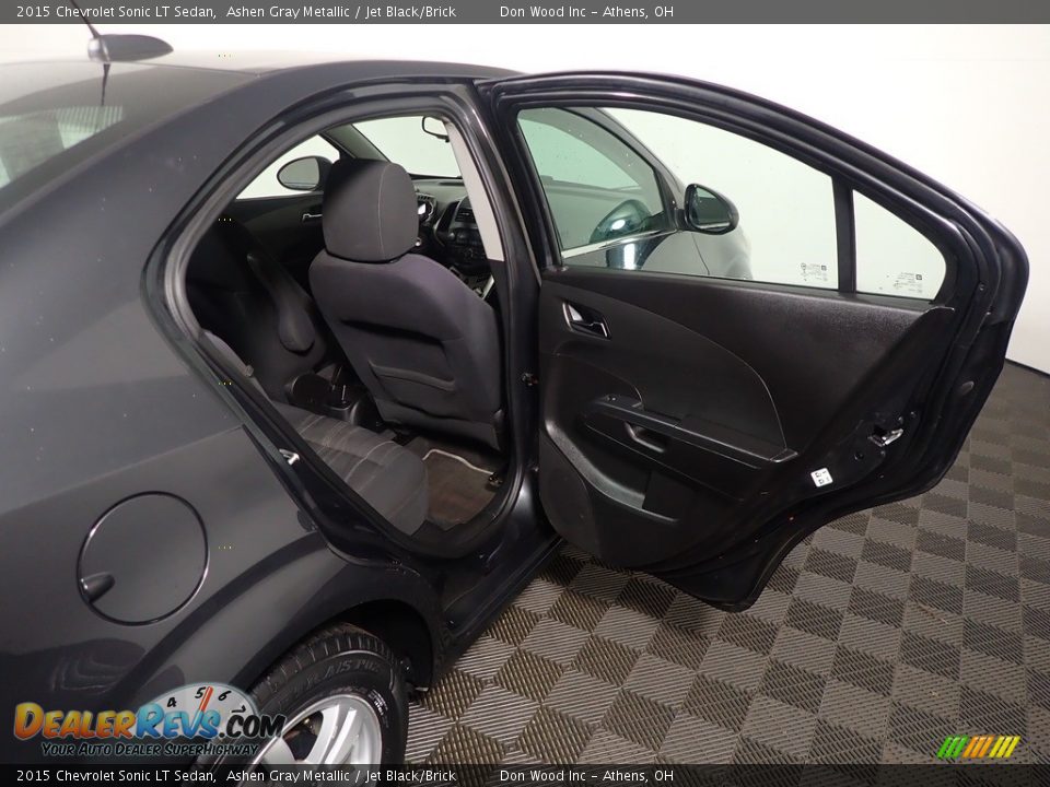 2015 Chevrolet Sonic LT Sedan Ashen Gray Metallic / Jet Black/Brick Photo #34