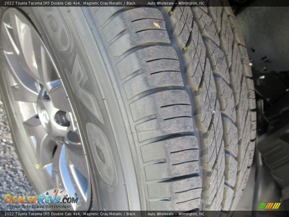 2022 Toyota Tacoma SR5 Double Cab 4x4 Magnetic Gray Metallic / Black Photo #10