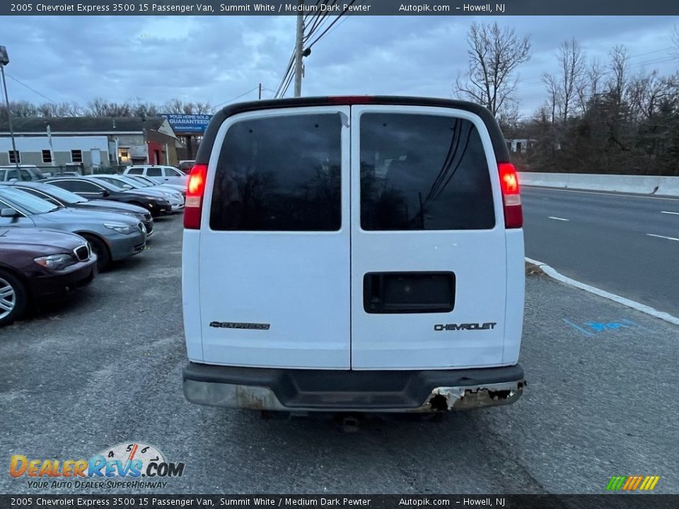 2005 Chevrolet Express 3500 15 Passenger Van Summit White / Medium Dark Pewter Photo #6