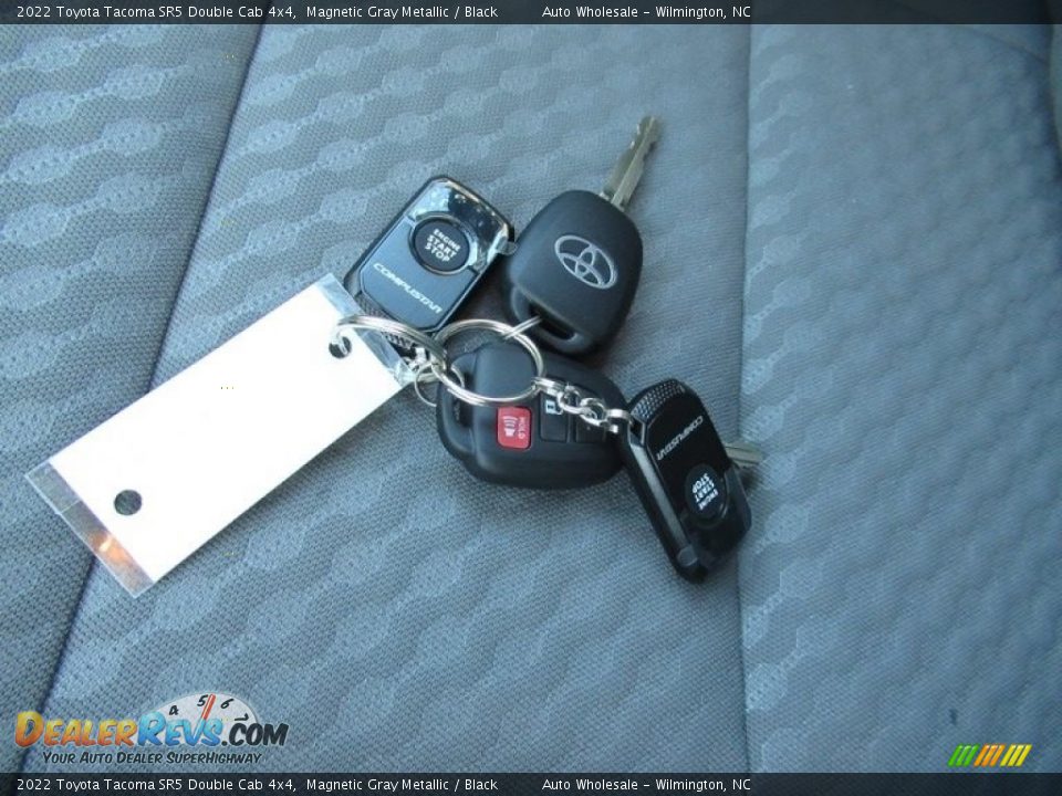 2022 Toyota Tacoma SR5 Double Cab 4x4 Magnetic Gray Metallic / Black Photo #20