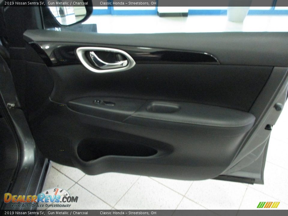 2019 Nissan Sentra SV Gun Metallic / Charcoal Photo #14