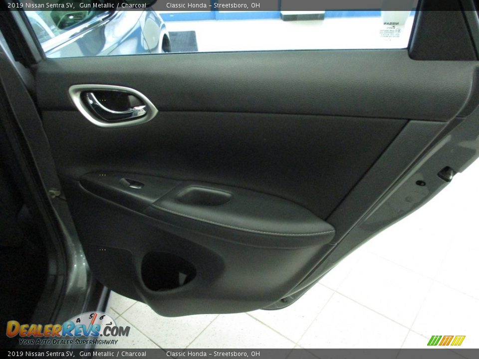2019 Nissan Sentra SV Gun Metallic / Charcoal Photo #17