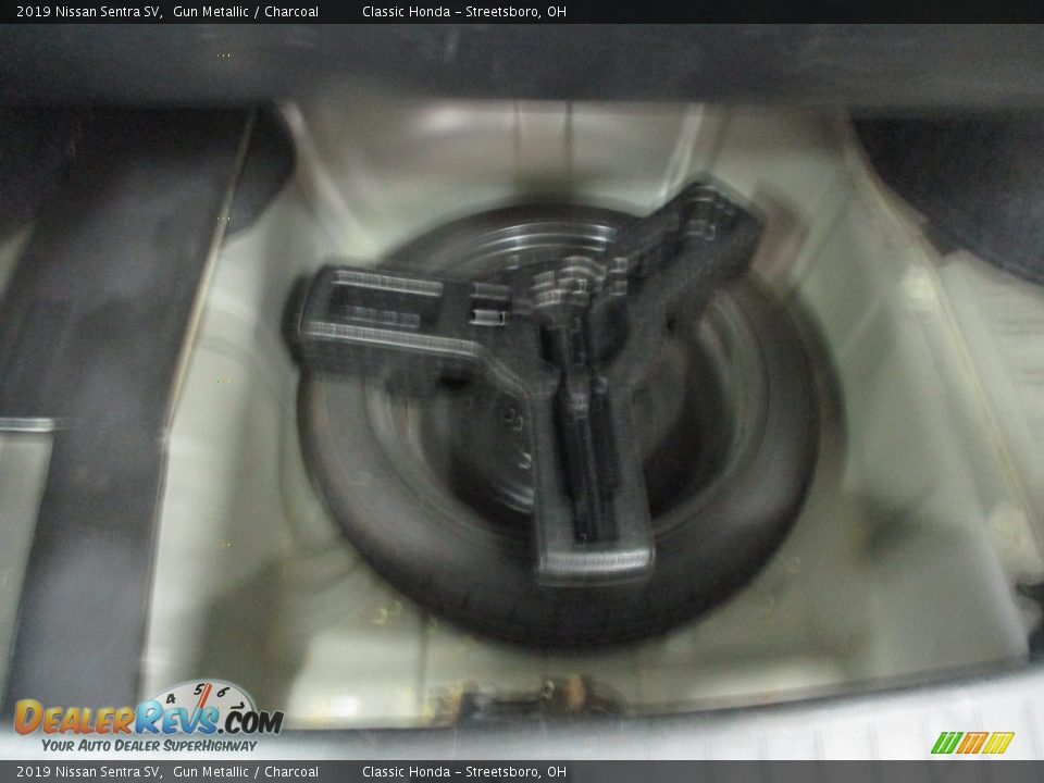 2019 Nissan Sentra SV Gun Metallic / Charcoal Photo #21