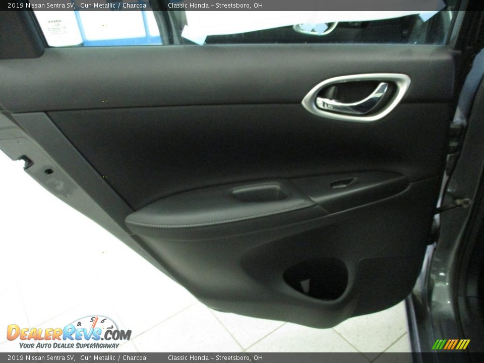 2019 Nissan Sentra SV Gun Metallic / Charcoal Photo #22