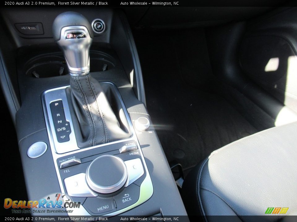 2020 Audi A3 2.0 Premium Shifter Photo #19