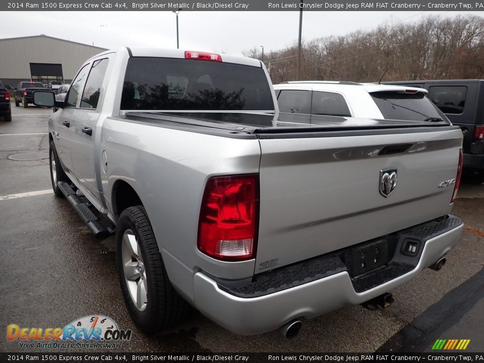 2014 Ram 1500 Express Crew Cab 4x4 Bright Silver Metallic / Black/Diesel Gray Photo #3