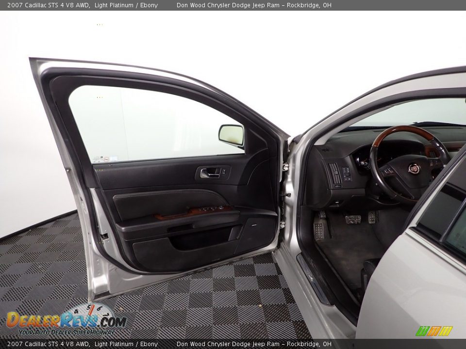 2007 Cadillac STS 4 V8 AWD Light Platinum / Ebony Photo #15