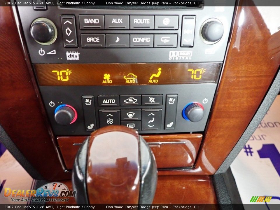 2007 Cadillac STS 4 V8 AWD Light Platinum / Ebony Photo #25