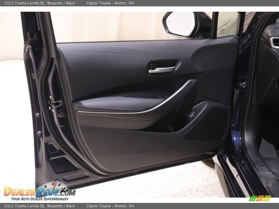 2021 Toyota Corolla SE Blueprint / Black Photo #4