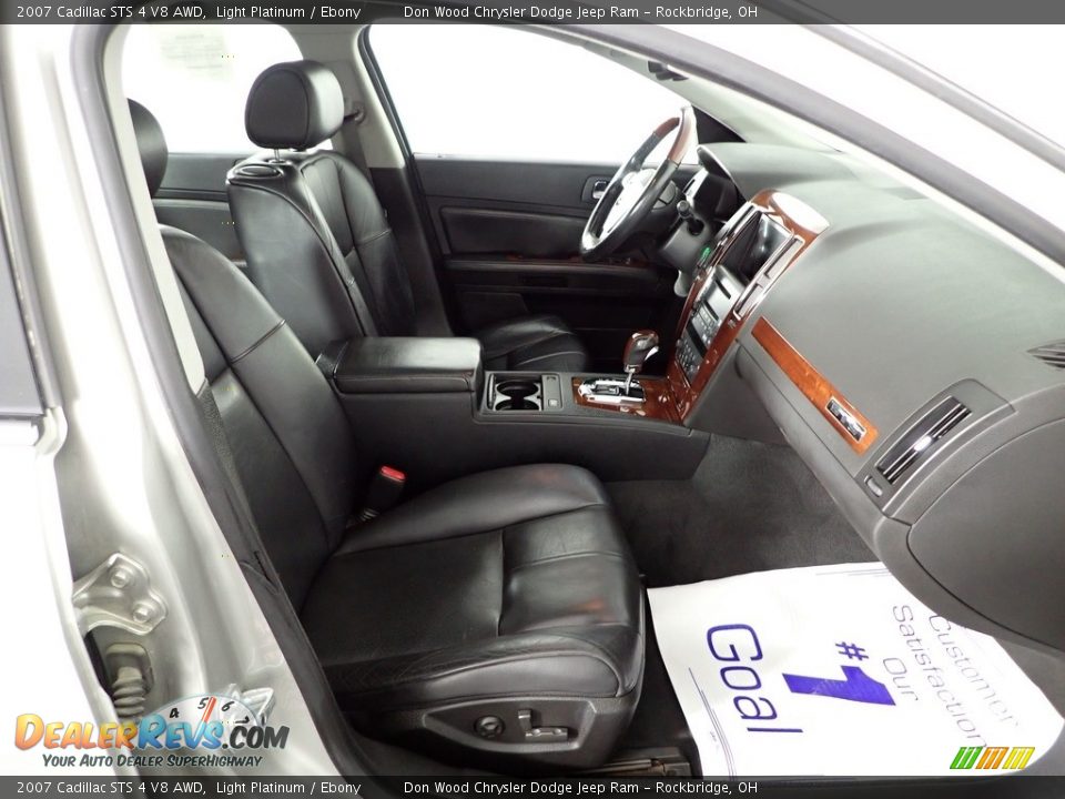 2007 Cadillac STS 4 V8 AWD Light Platinum / Ebony Photo #34