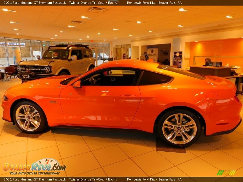 2021 Ford Mustang GT Premium Fastback Twister Orange Tri-Coat / Ebony Photo #5