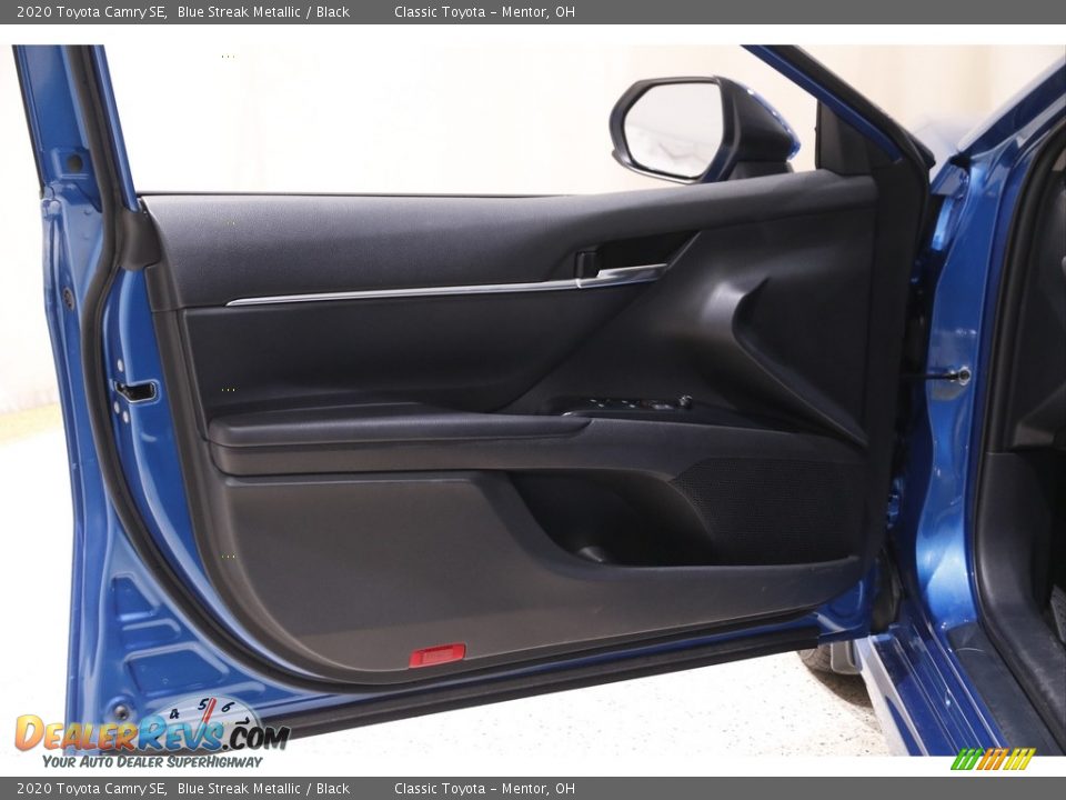 2020 Toyota Camry SE Blue Streak Metallic / Black Photo #4