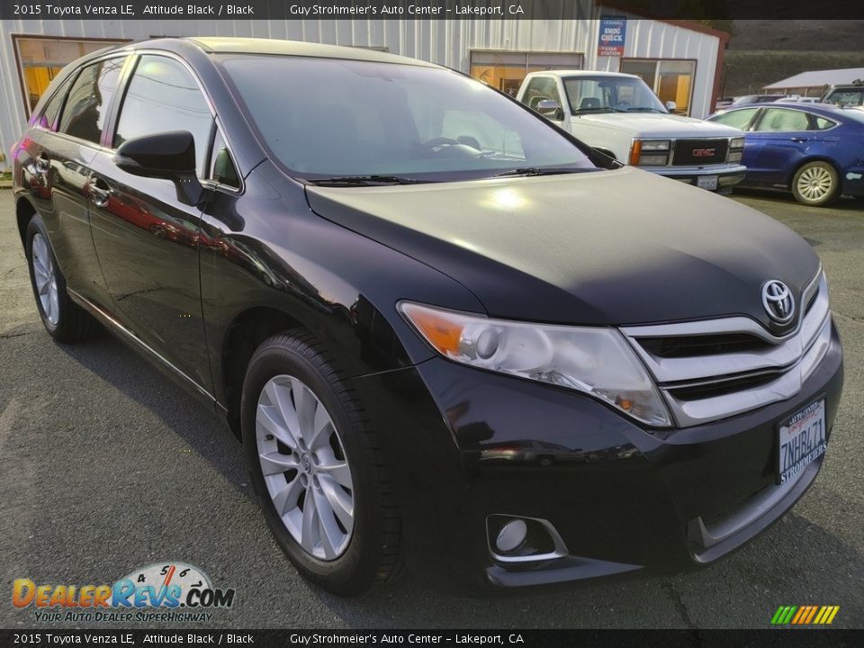 Front 3/4 View of 2015 Toyota Venza LE Photo #1