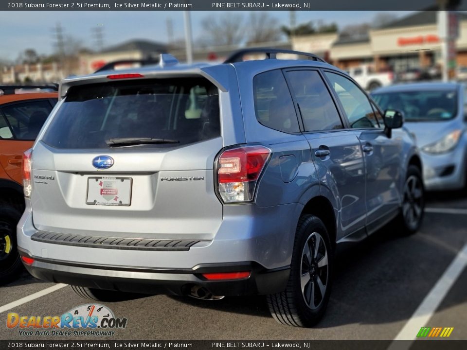 2018 Subaru Forester 2.5i Premium Ice Silver Metallic / Platinum Photo #2