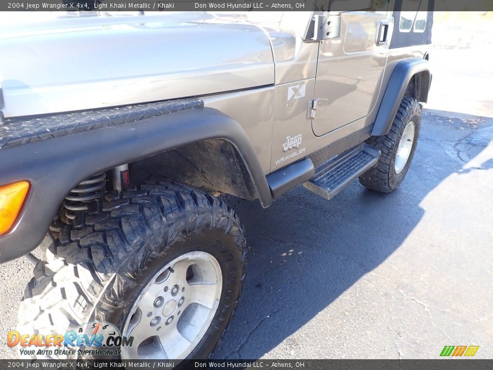 2004 Jeep Wrangler X 4x4 Light Khaki Metallic / Khaki Photo #8