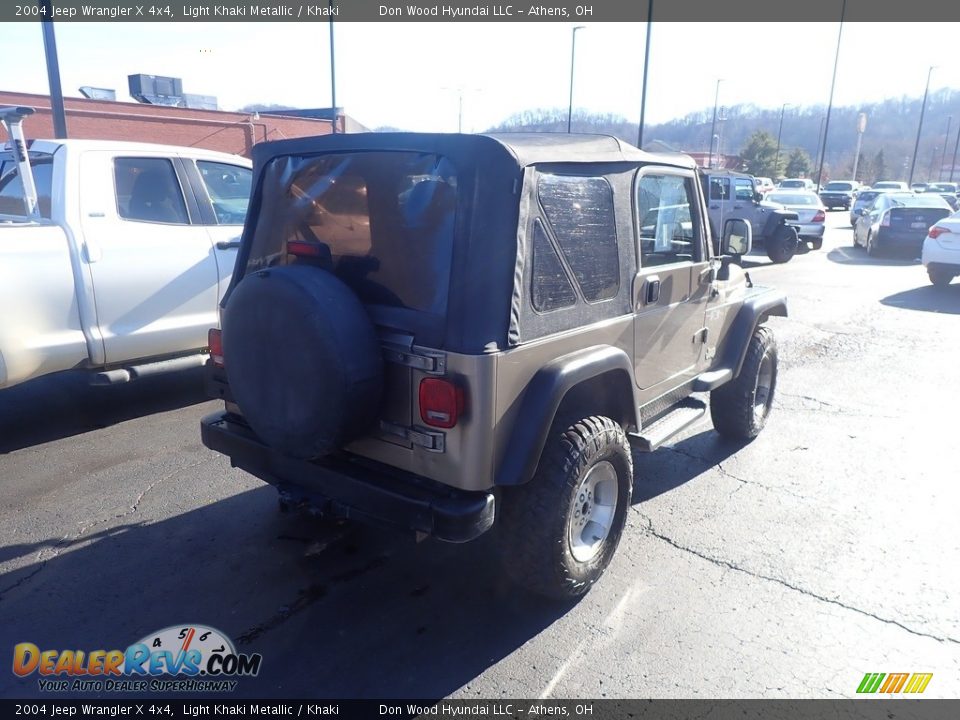 2004 Jeep Wrangler X 4x4 Light Khaki Metallic / Khaki Photo #11