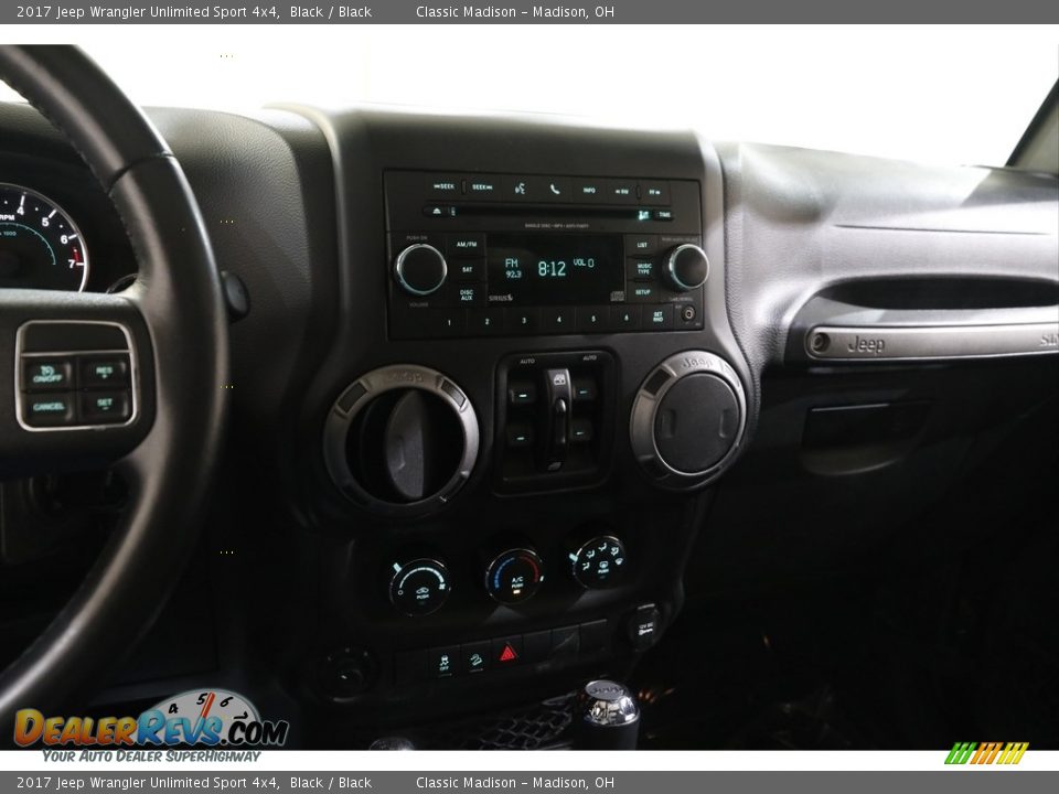 2017 Jeep Wrangler Unlimited Sport 4x4 Black / Black Photo #9