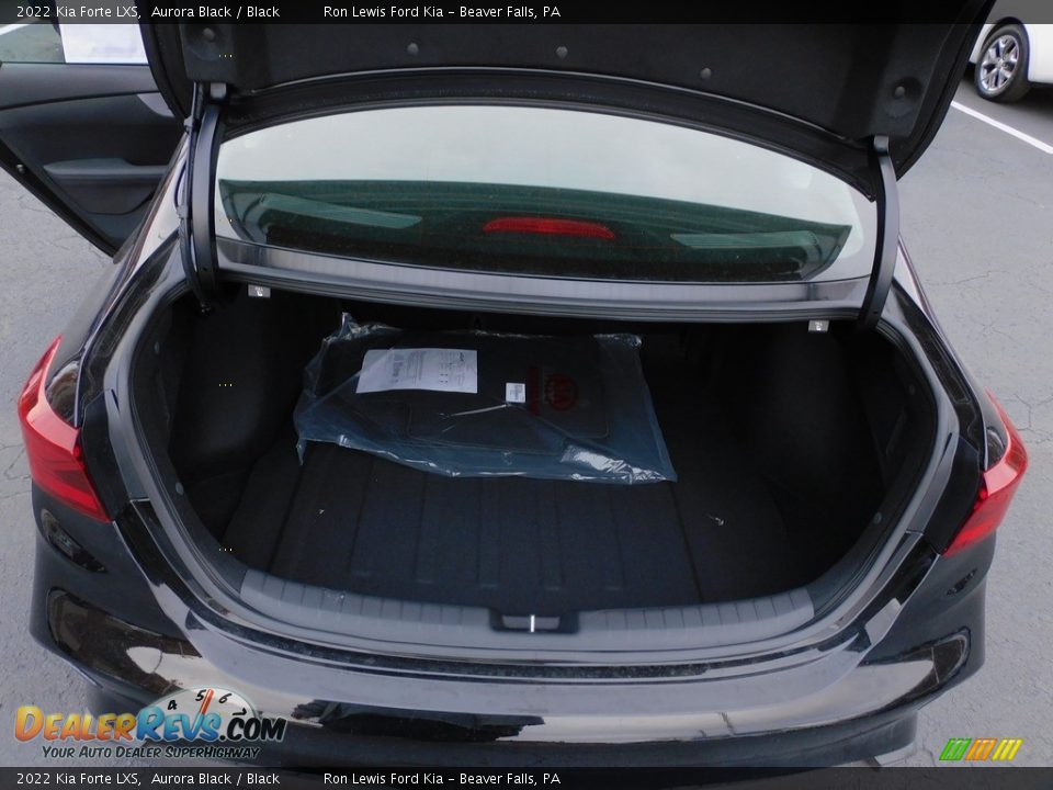 2022 Kia Forte LXS Aurora Black / Black Photo #4
