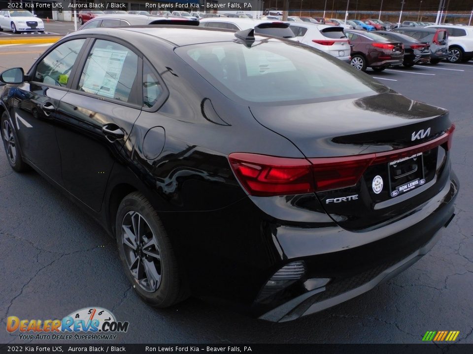2022 Kia Forte LXS Aurora Black / Black Photo #5