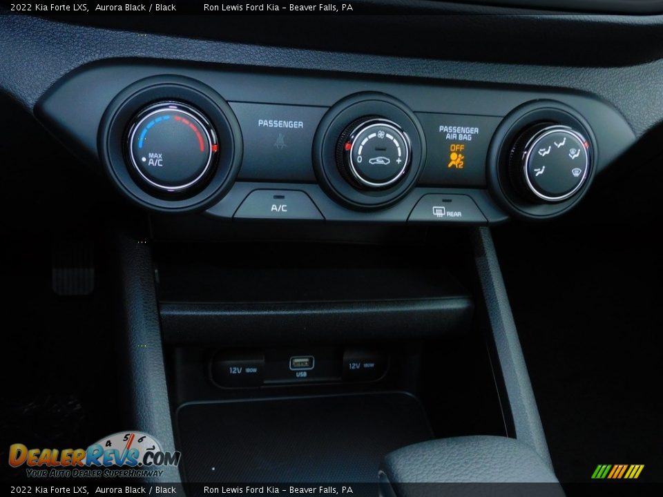 2022 Kia Forte LXS Aurora Black / Black Photo #18