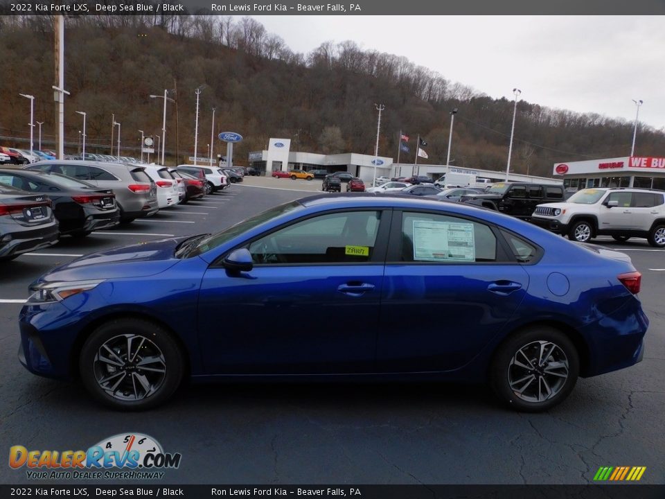 2022 Kia Forte LXS Deep Sea Blue / Black Photo #6