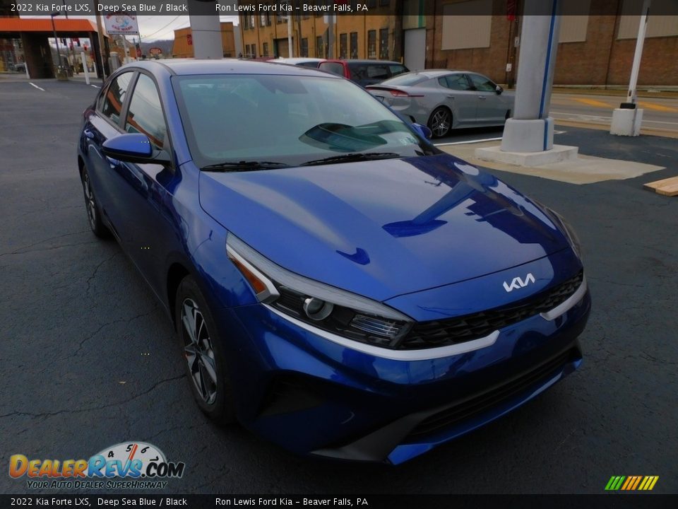 2022 Kia Forte LXS Deep Sea Blue / Black Photo #9