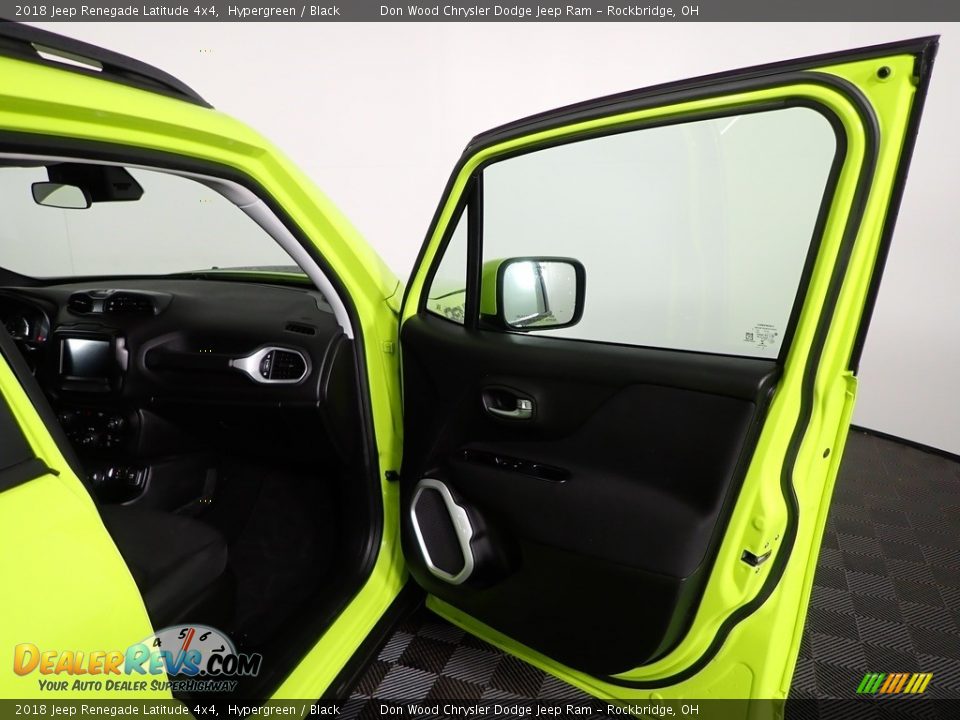 2018 Jeep Renegade Latitude 4x4 Hypergreen / Black Photo #31