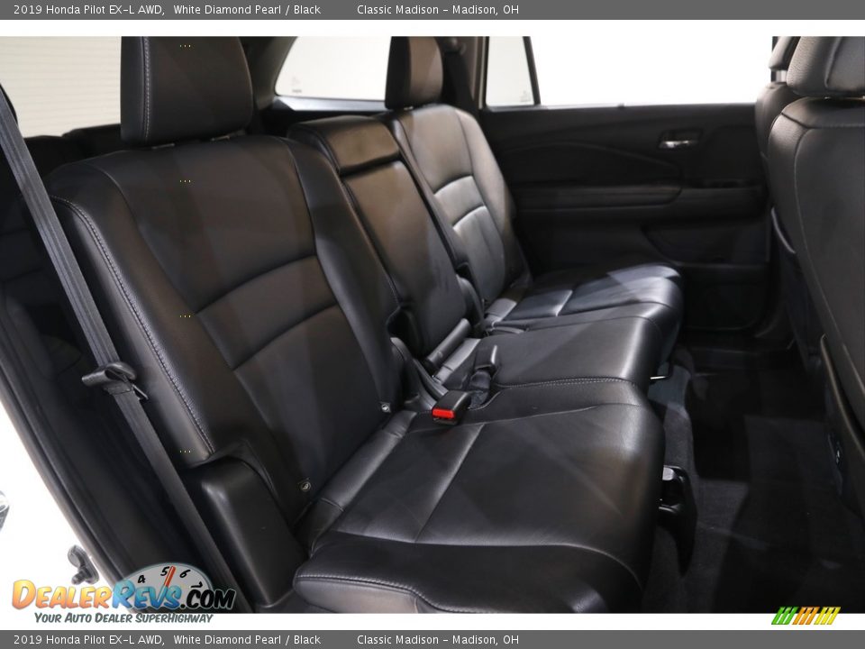 2019 Honda Pilot EX-L AWD White Diamond Pearl / Black Photo #17