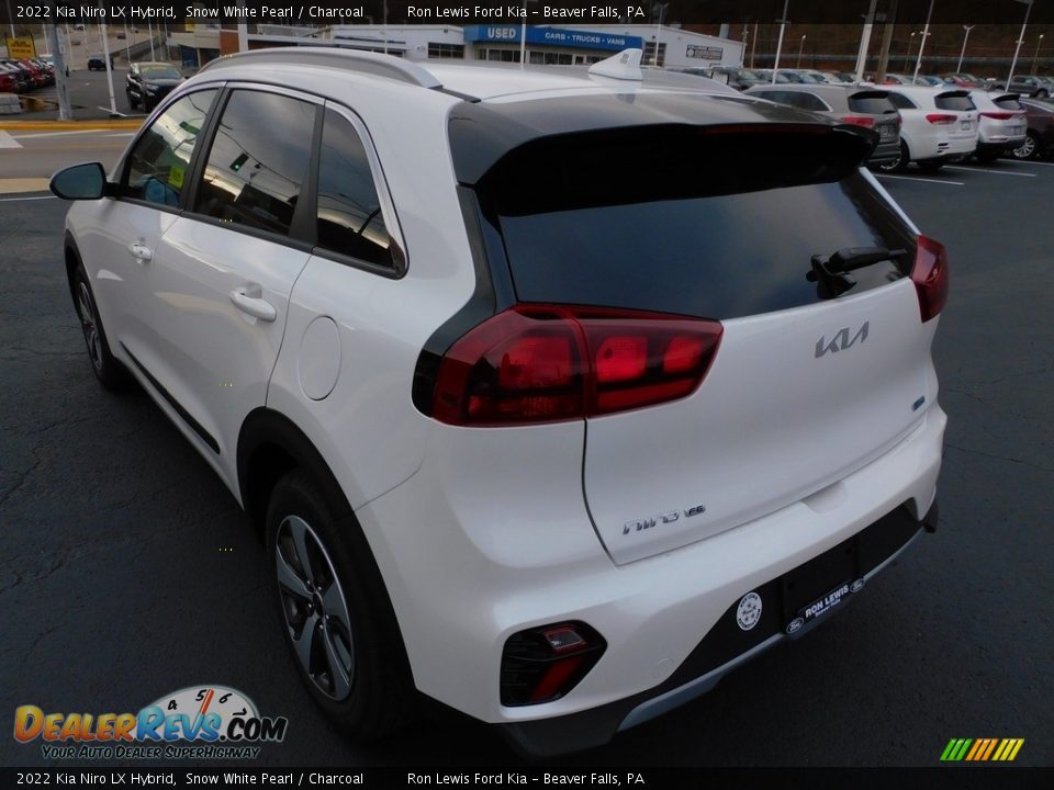 2022 Kia Niro LX Hybrid Snow White Pearl / Charcoal Photo #5