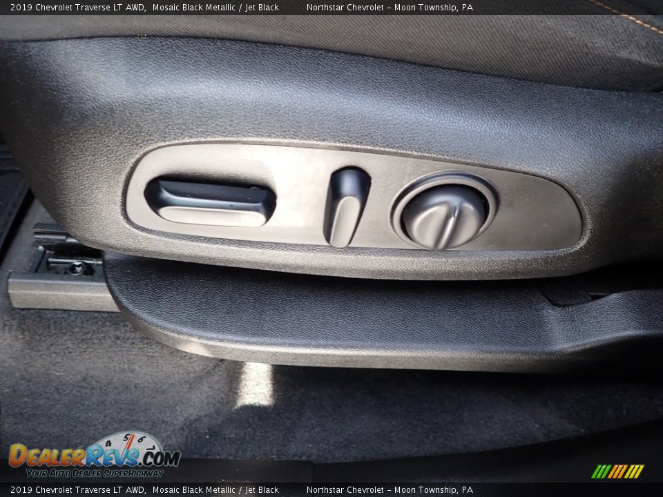 2019 Chevrolet Traverse LT AWD Mosaic Black Metallic / Jet Black Photo #25