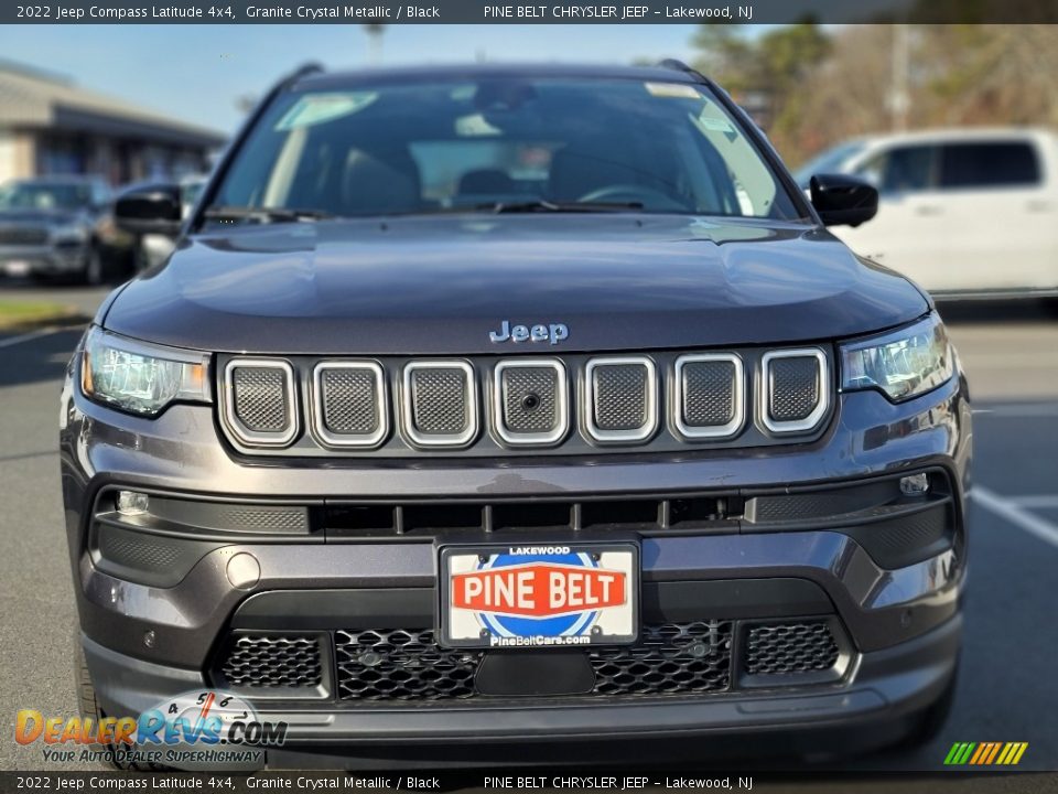 2022 Jeep Compass Latitude 4x4 Granite Crystal Metallic / Black Photo #2