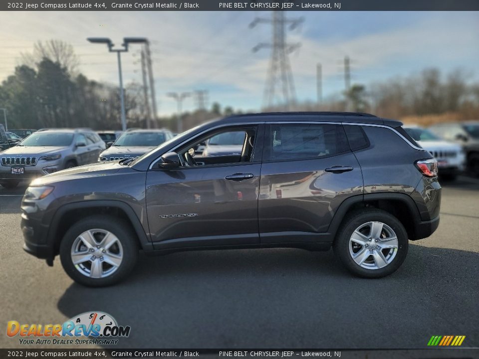 2022 Jeep Compass Latitude 4x4 Granite Crystal Metallic / Black Photo #3