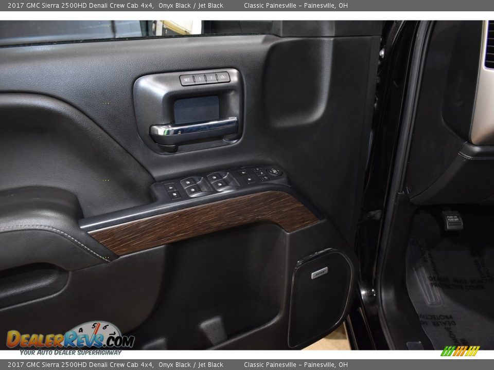 2017 GMC Sierra 2500HD Denali Crew Cab 4x4 Onyx Black / Jet Black Photo #11