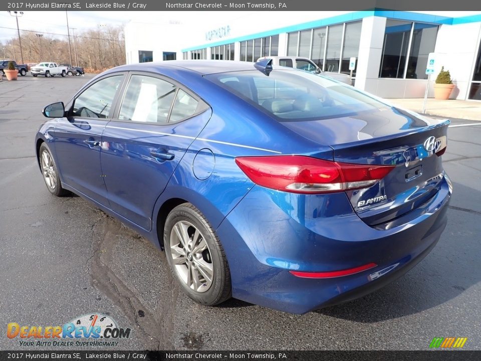 2017 Hyundai Elantra SE Lakeside Blue / Gray Photo #4