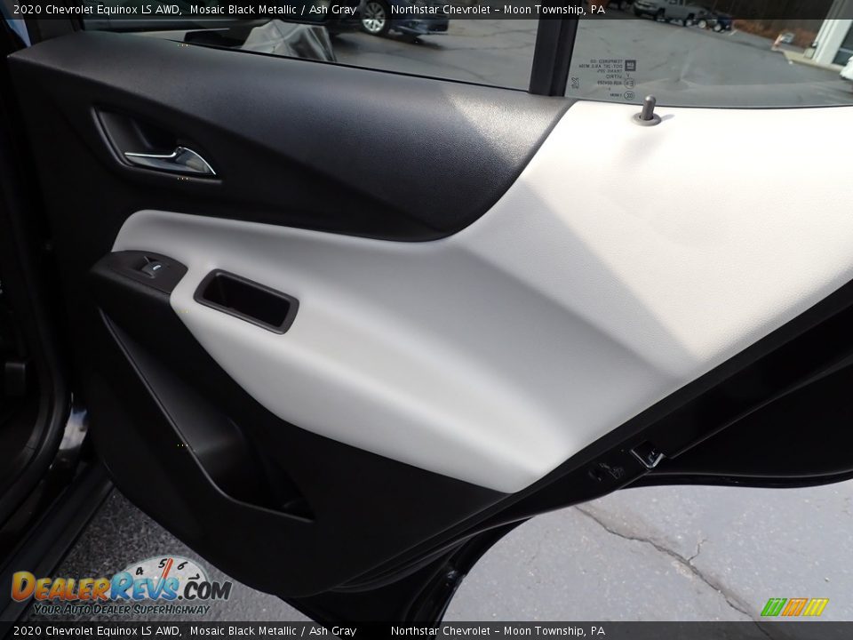 2020 Chevrolet Equinox LS AWD Mosaic Black Metallic / Ash Gray Photo #19
