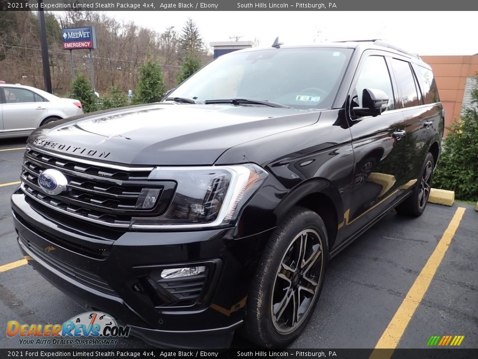 Front 3/4 View of 2021 Ford Expedition Limited Stealth Package 4x4 Photo #1