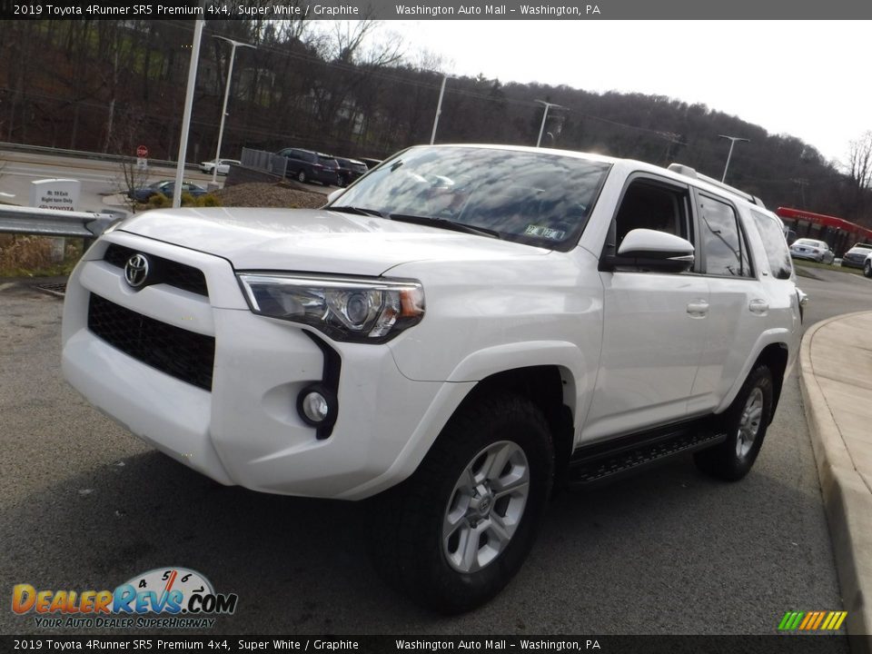 2019 Toyota 4Runner SR5 Premium 4x4 Super White / Graphite Photo #15