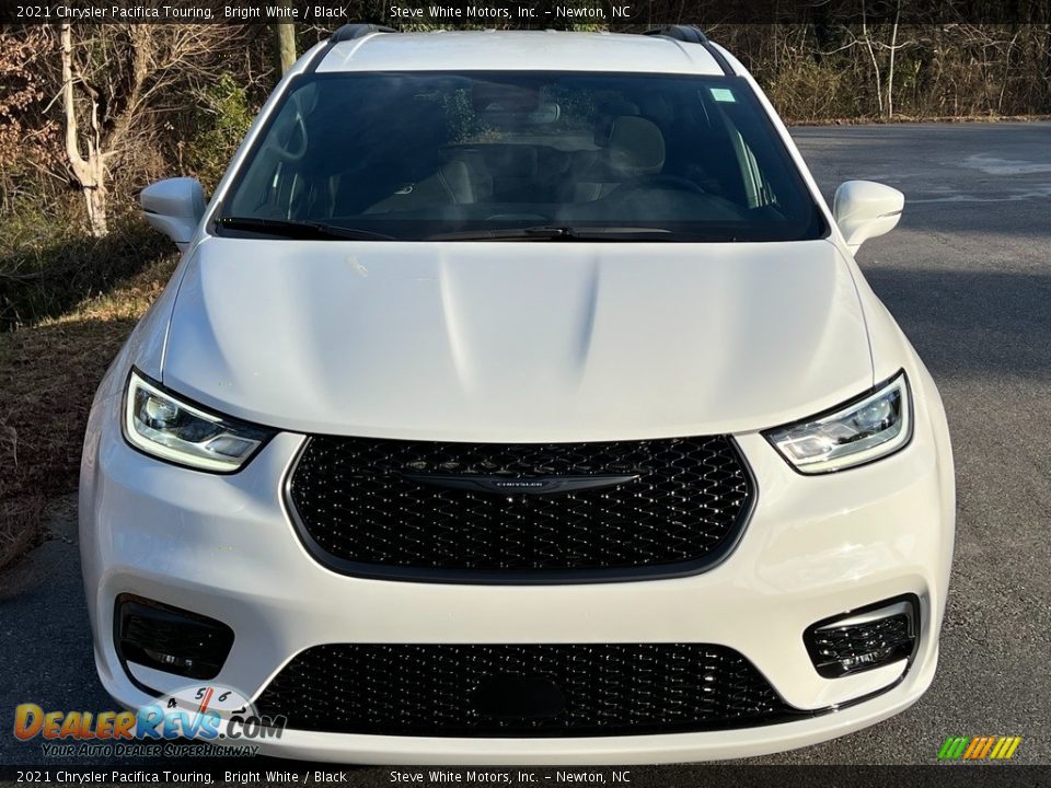 2021 Chrysler Pacifica Touring Bright White / Black Photo #3