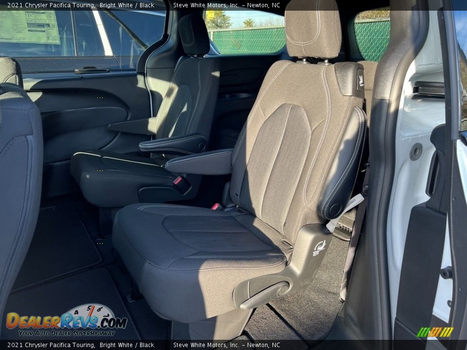 2021 Chrysler Pacifica Touring Bright White / Black Photo #13